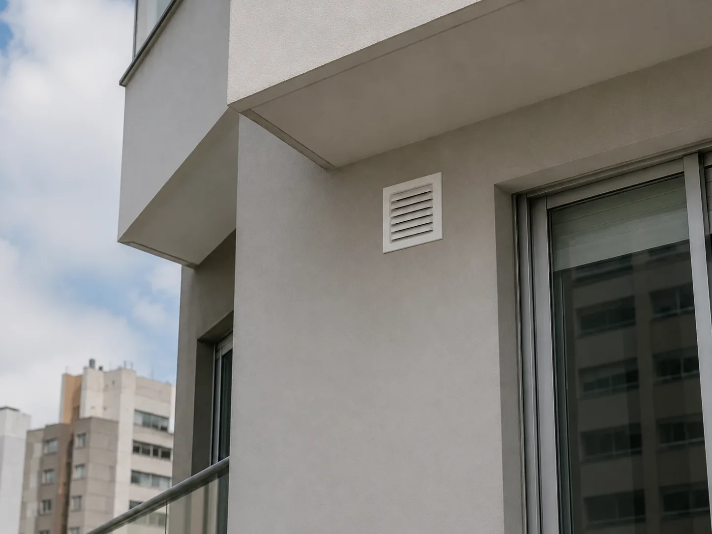 Grade de Ventilação Encaixe 14,5x14,5 cm para Tubo 100 mm em aplicação