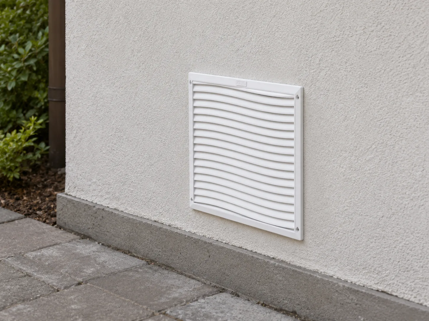 Grelha de Ventilação 30x30 cm com Tela Anti-inseto em aplicação